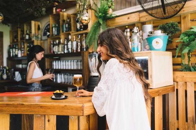 Explorando los Bares Bohemios de Buenos Aires y su Legado Cultural